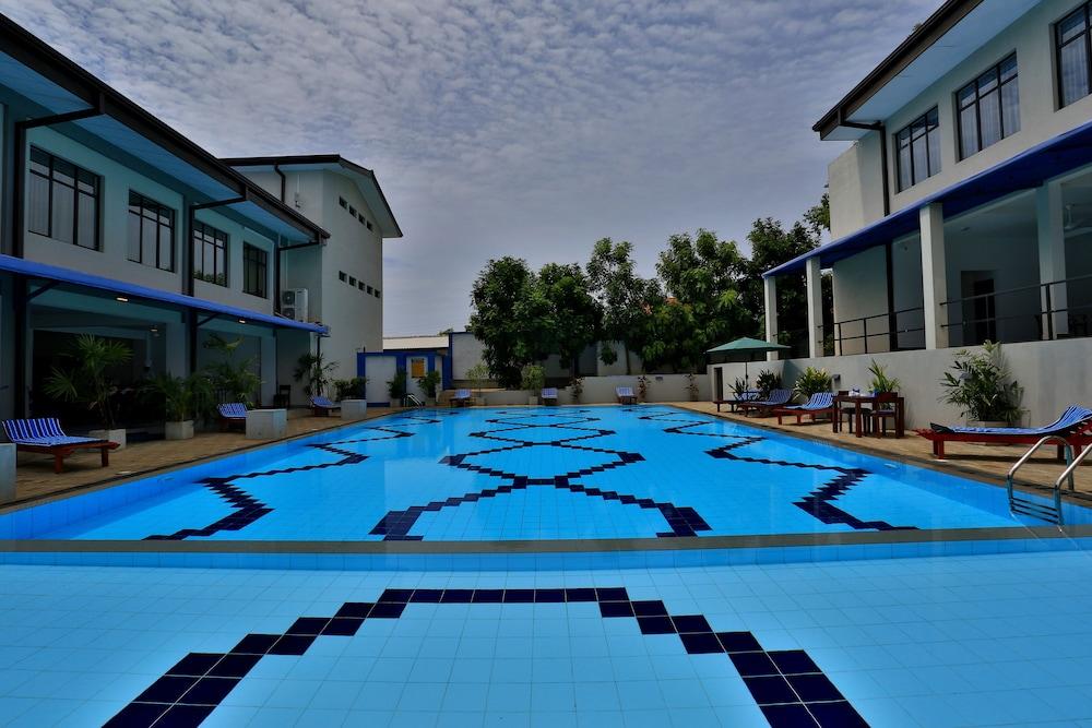 The Blue Wave Hotel Arugam Bay Dış mekan fotoğraf