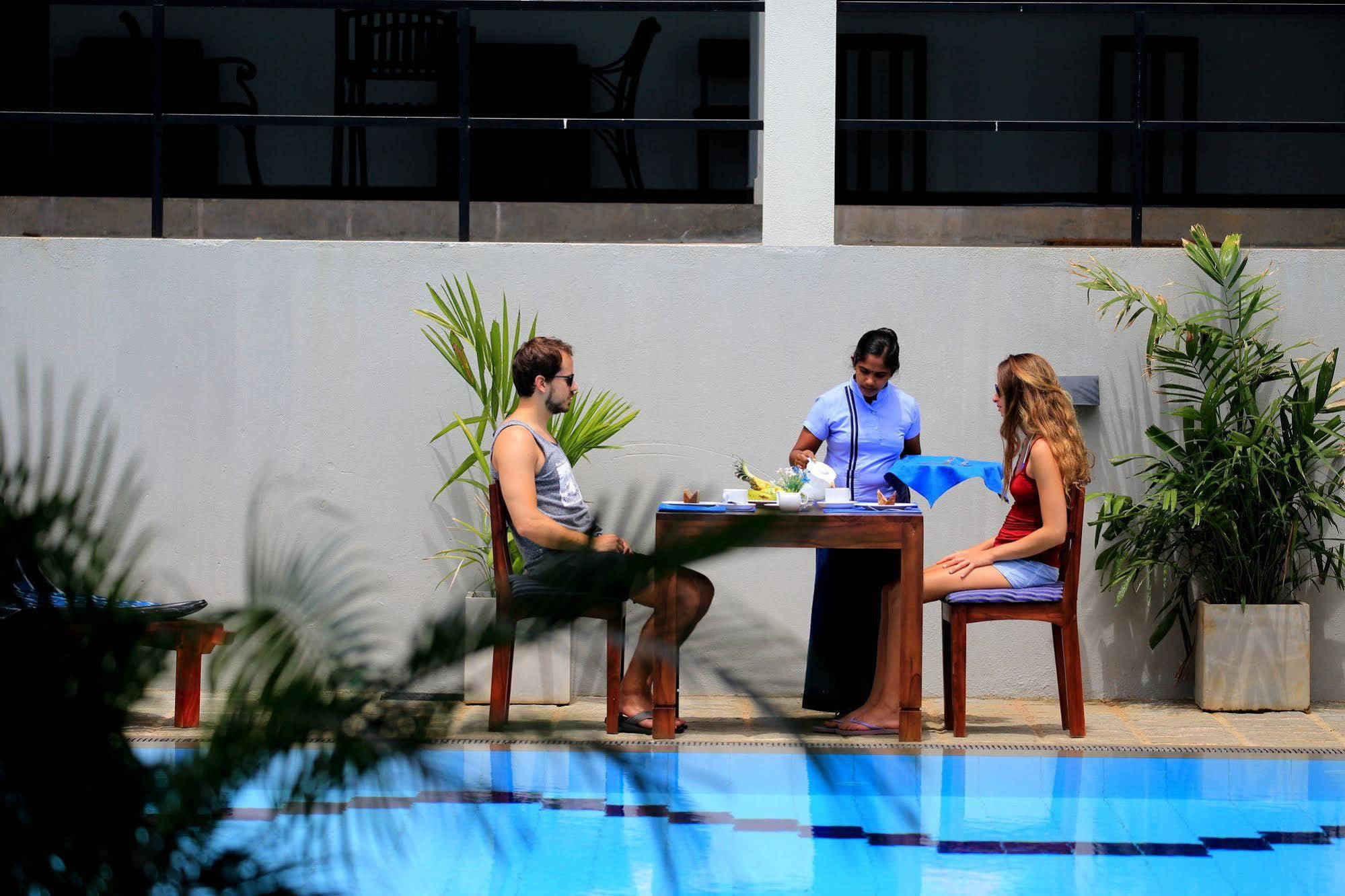 The Blue Wave Hotel Arugam Bay Dış mekan fotoğraf